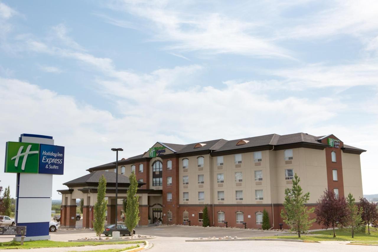 Holiday Inn Express & Suites Drayton Valley By Ihg Dış mekan fotoğraf