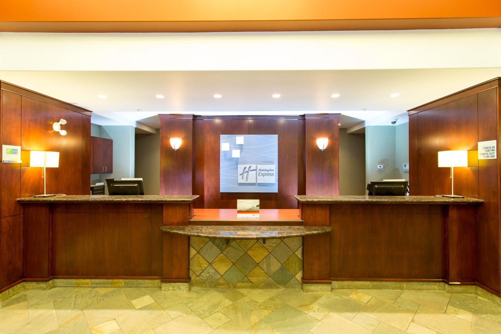 Holiday Inn Express & Suites Drayton Valley By Ihg Dış mekan fotoğraf
