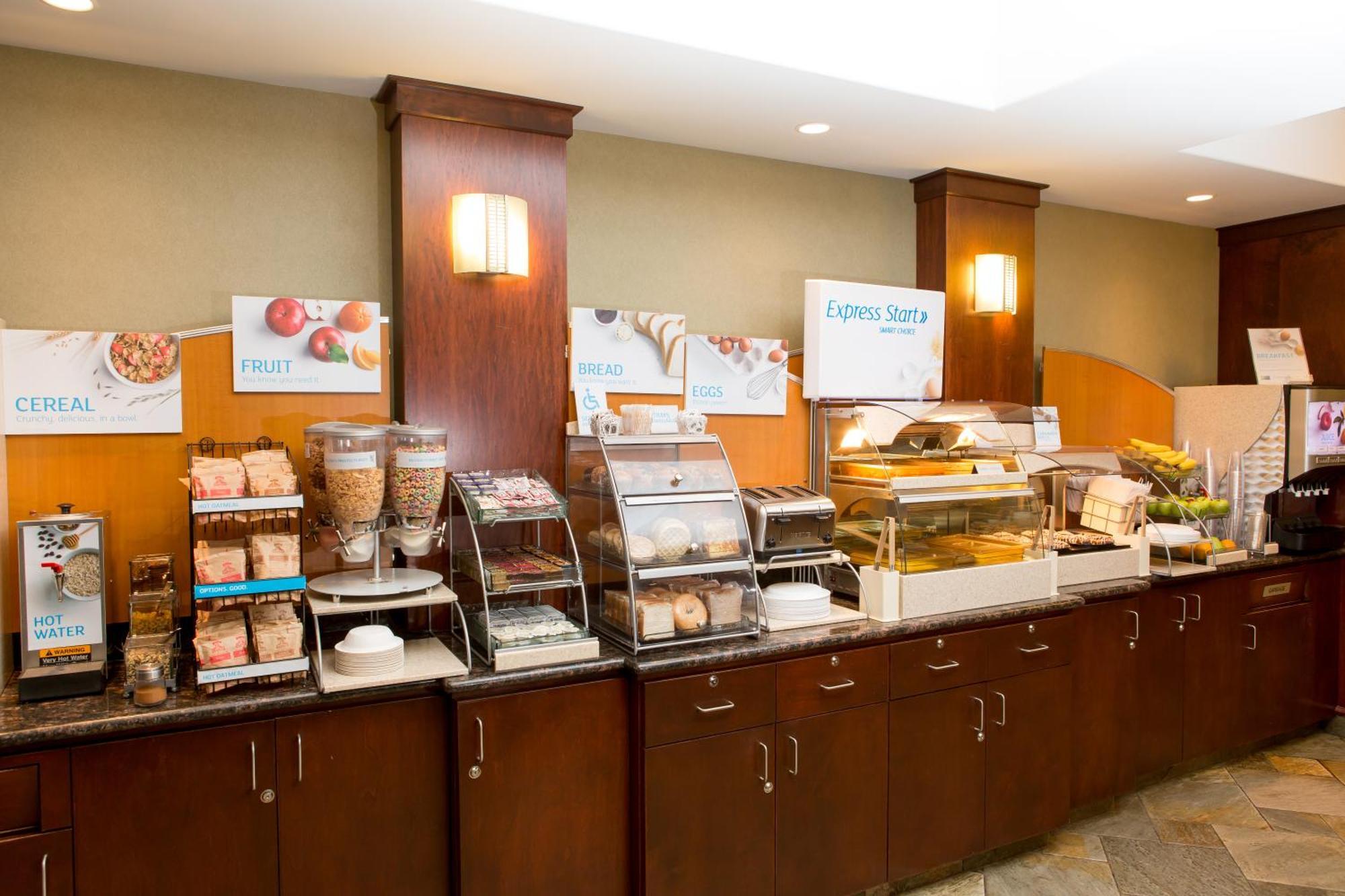 Holiday Inn Express & Suites Drayton Valley By Ihg Dış mekan fotoğraf