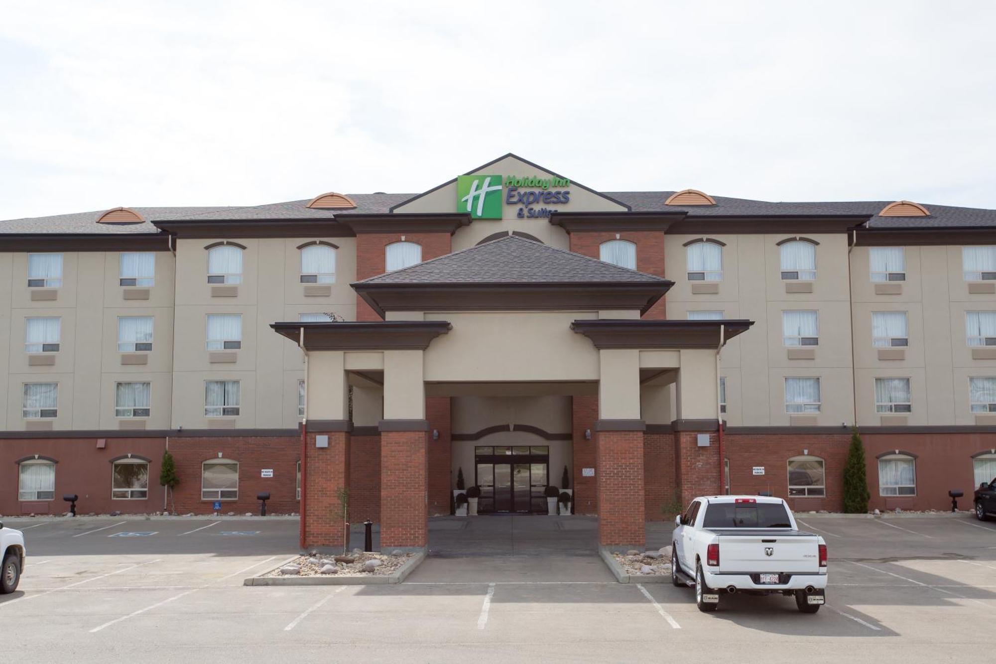 Holiday Inn Express & Suites Drayton Valley By Ihg Dış mekan fotoğraf