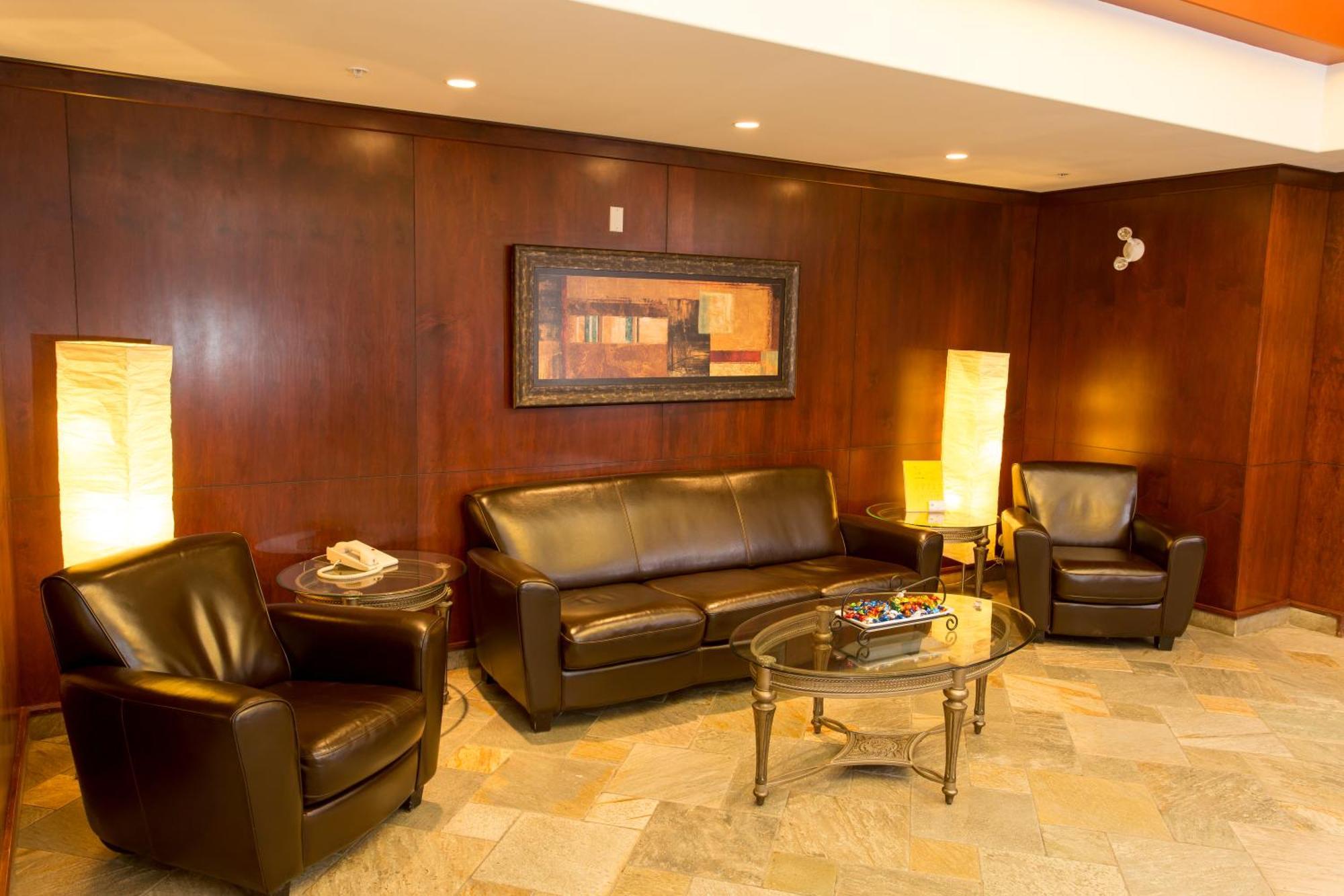 Holiday Inn Express & Suites Drayton Valley By Ihg Dış mekan fotoğraf